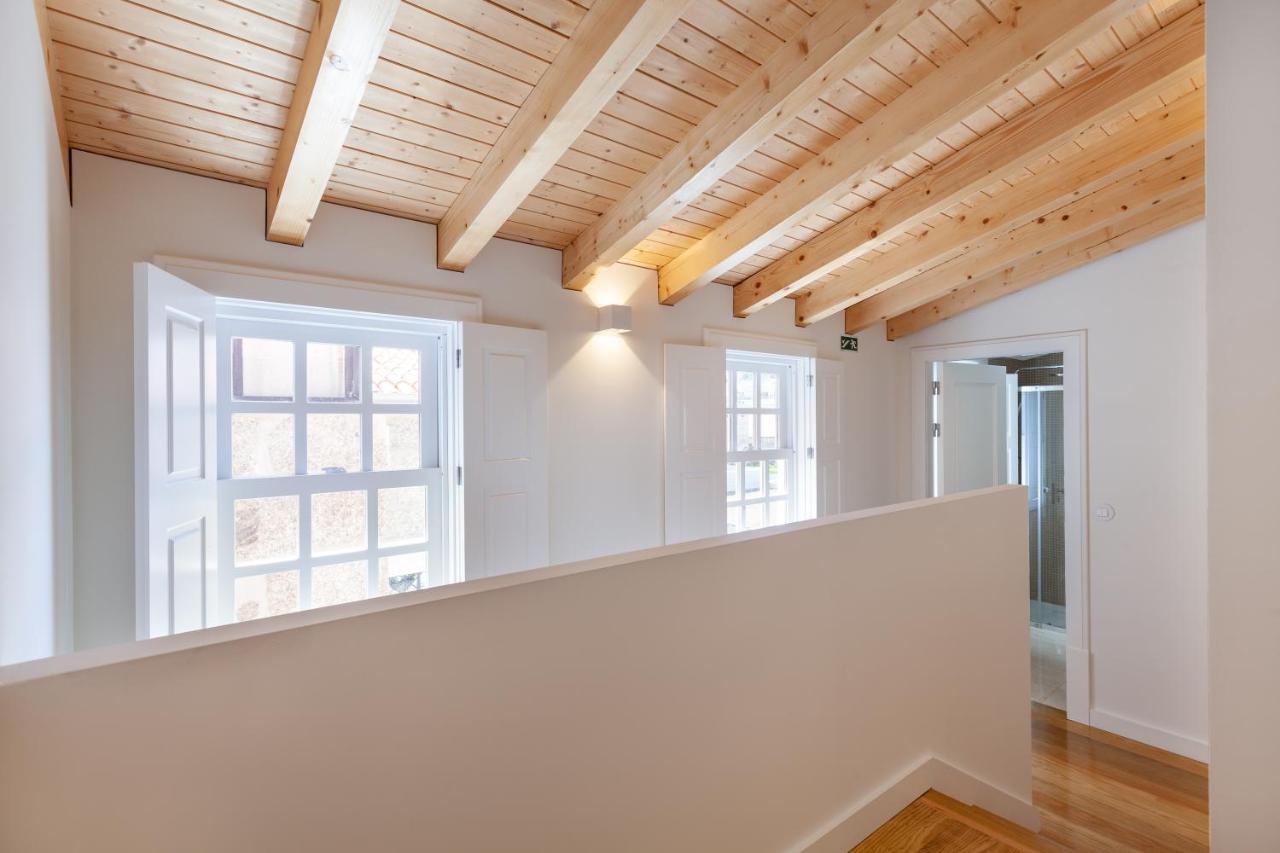 Polery Apartments Center ギマランイス エクステリア 写真